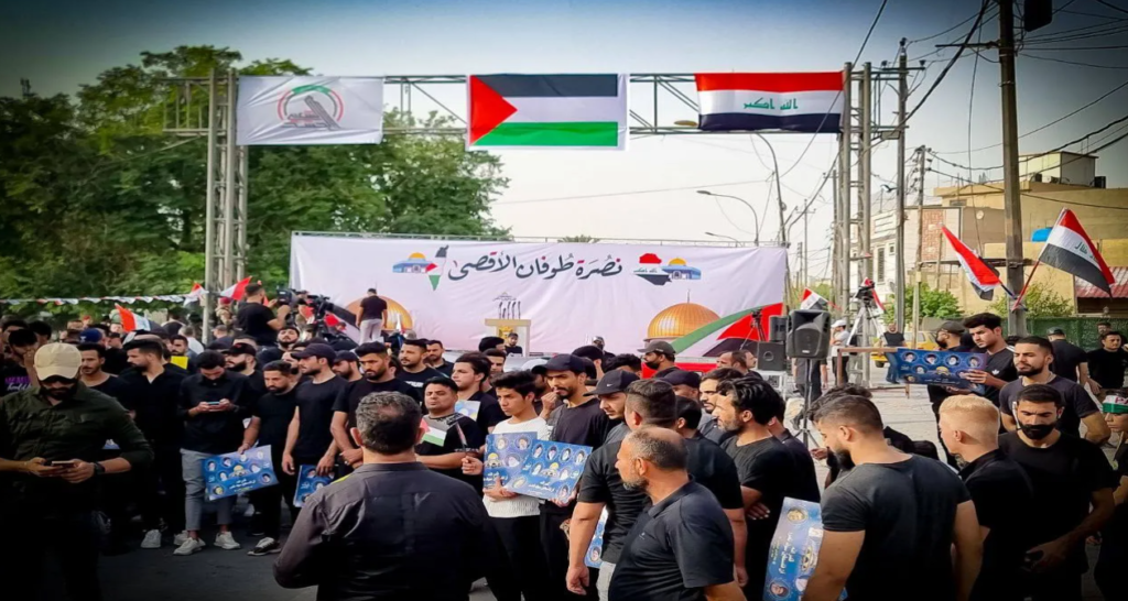 بدء توافد المتظاهرين قرب الجسر المعلق وسط العاصمة بغداد تضامناً مع قطاع غزة المحاصر
